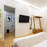 Barberini Design Alojamento de Acomodação e Pequeno-almoço 4*