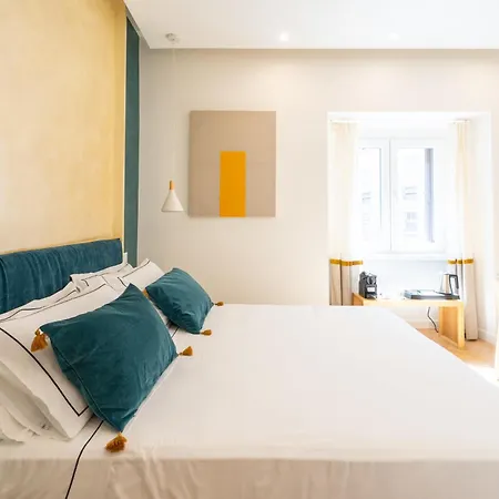 Oda ve Kahvaltı Barberini Design 4*